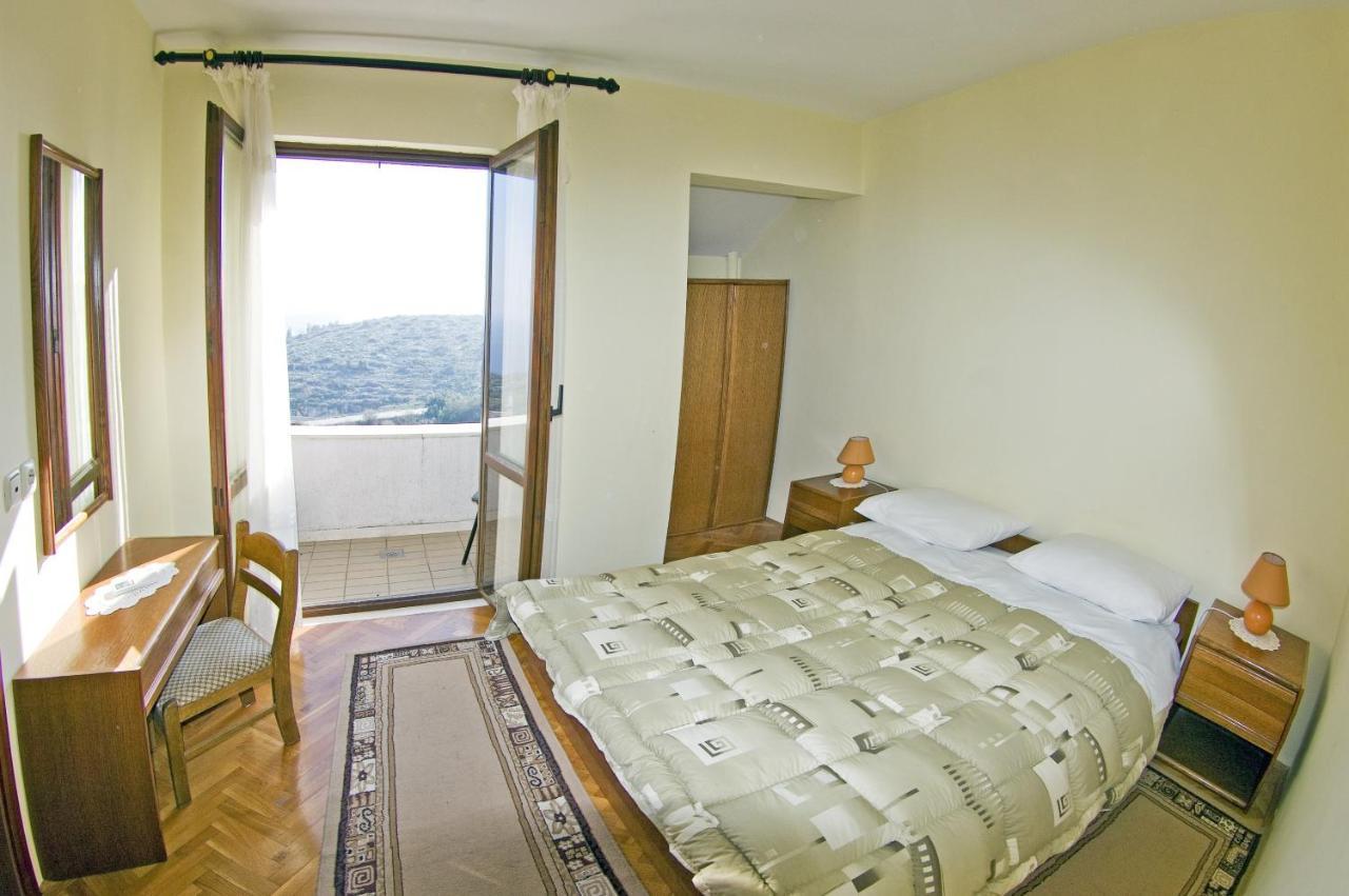 Guesthouse Moretic Orasac Bagian luar foto